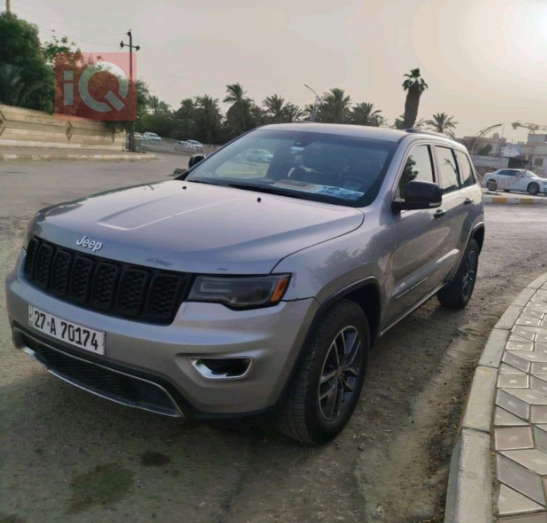 جیپ گراند شیرۆکی